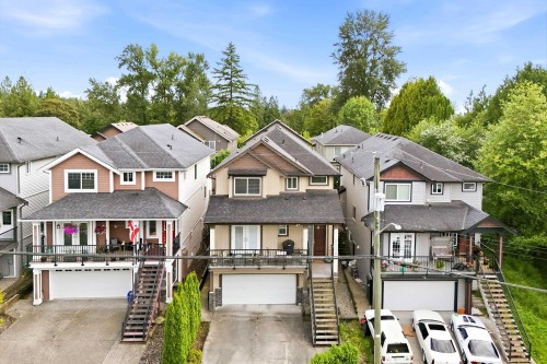 24176 104 Avenue, Maple Ridge, BC 