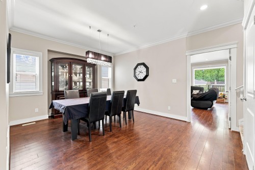 24176 104 Avenue, Maple Ridge, BC 