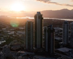 3806-2108 Gilmore Avenue Burnaby, BC V5C 0N8