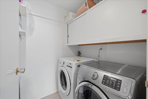 8-7363 Montecito Drive, Burnaby, BC 