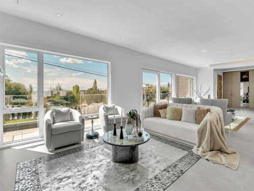 2141 Jefferson Avenue, West Vancouver, BC 