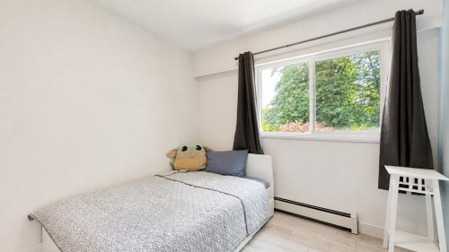 1398 Chamberlain Drive, North Vancouver, BC 