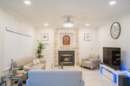 23717 110 Avenue, Maple Ridge, BC 