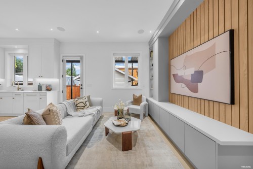 2-3627 45Th Avenue E, Vancouver, BC 