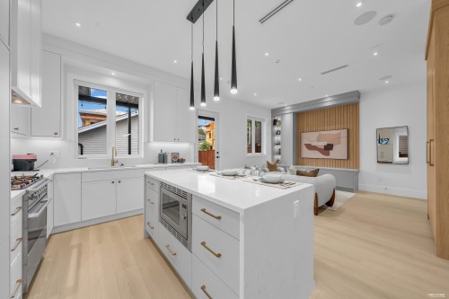 2-3627 45Th Avenue E, Vancouver, BC 