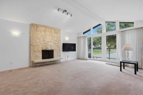 2030 Jordan Drive, Burnaby, BC - Indoor With Fireplace