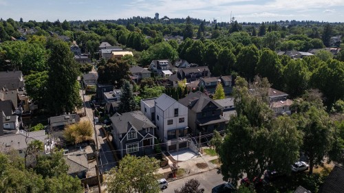 1-60 17Th Avenue E, Vancouver, BC 