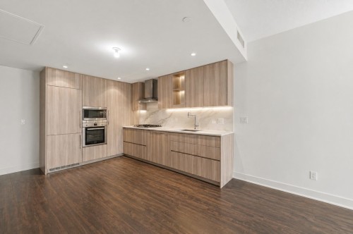 1189-8671 Hazelbridge Way, Richmond, BC 