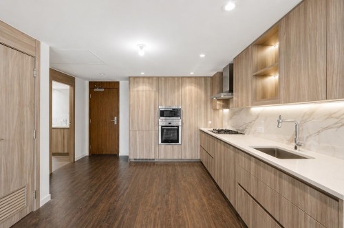 1189-8671 Hazelbridge Way, Richmond, BC 