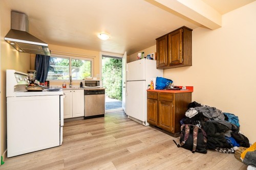 1671 Robertson Avenue, Port Coquitlam, BC 