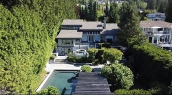 2265 Chairlift Road West Vancouver, BC V7S 2T4