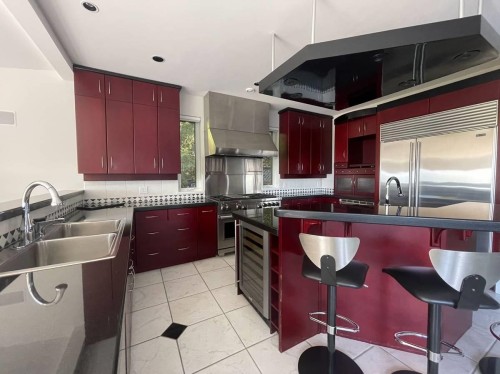 2265 Chairlift Road, West Vancouver, BC 