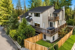 5600 Grousewoods Place  North Vancouver, BC V7R 4T4