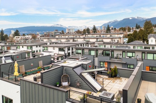 444-545 2Nd Street E, North Vancouver, BC - Outdoor