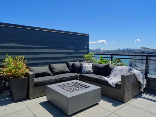 444-545 2Nd Street E, North Vancouver, BC - Outdoor