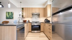 204-7168 Stride Avenue Burnaby, BC V3N 1T7
