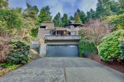60 Walton Way  Port Moody, BC V3H 3P3