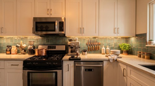 886 Pinebrook Place, Coquitlam, BC 