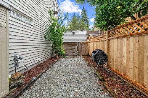 886 Pinebrook Place, Coquitlam, BC 