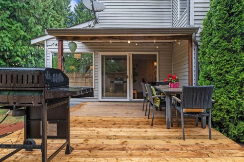 886 Pinebrook Place, Coquitlam, BC 