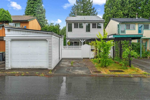 886 Pinebrook Place, Coquitlam, BC 