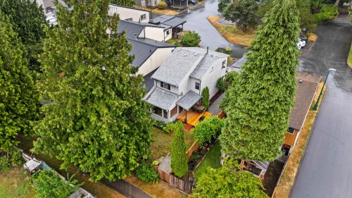 886 Pinebrook Place, Coquitlam, BC 