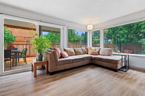 886 Pinebrook Place, Coquitlam, BC 