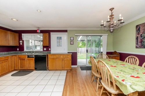 20102 Ditton Street, Maple Ridge, BC - Indoor Photo Showing Dining Room
