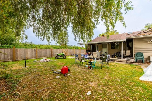 20102 Ditton Street, Maple Ridge, BC - Outdoor With Deck Patio Veranda With Backyard
