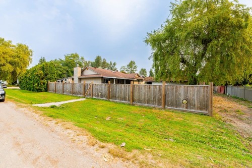 20102 Ditton Street, Maple Ridge, BC - Outdoor With Backyard
