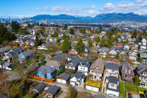1026 13Th Avenue E, Vancouver, BC 