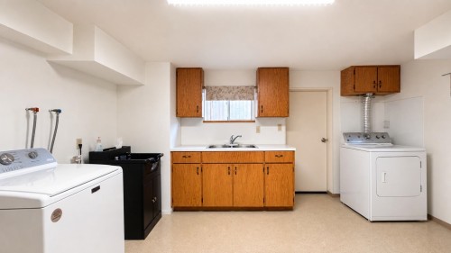 2965 8Th Avenue E, Vancouver, BC 