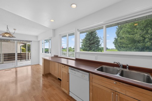 4351 48A Street, Delta, BC 