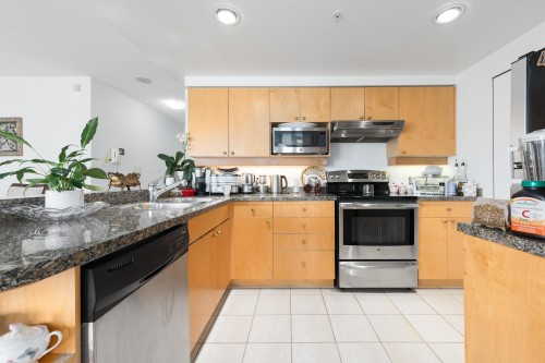1201-1228 Marinaside Crescent, Vancouver, BC 