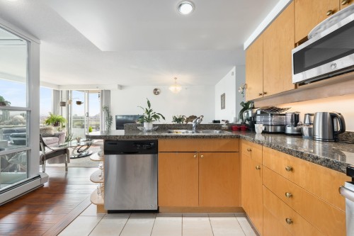 1201-1228 Marinaside Crescent, Vancouver, BC 
