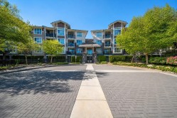 224-5788 Sidley Street Burnaby, BC V5J 0E4