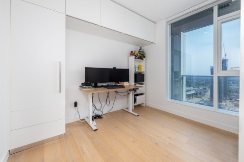 4202-6000 Mckay Avenue, Burnaby, BC - Indoor Photo Showing Office