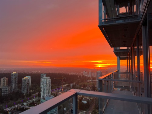 4202-6000 Mckay Avenue, Burnaby, BC - Outdoor With Balcony