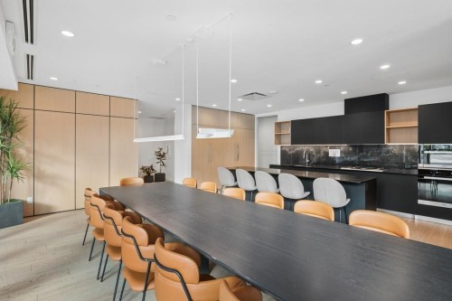 4202-6000 Mckay Avenue, Burnaby, BC - Indoor Photo Showing Dining Room