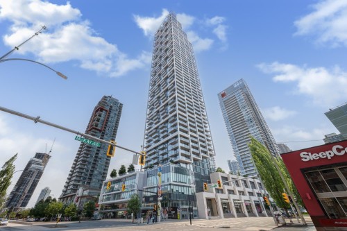 4202-6000 Mckay Avenue, Burnaby, BC - Outdoor With Facade