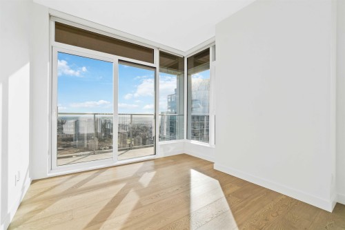 4202-6000 Mckay Avenue, Burnaby, BC - Indoor Photo Showing Other Room