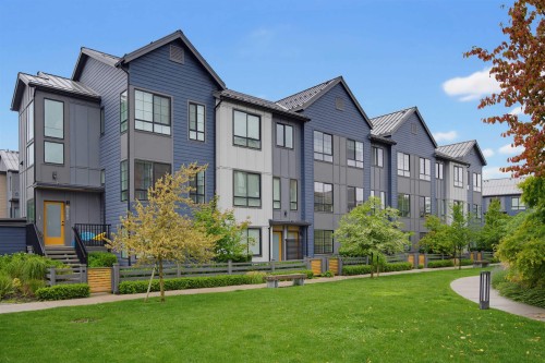 38006 Fairwater Place  Squamish, BC V8B 2A1