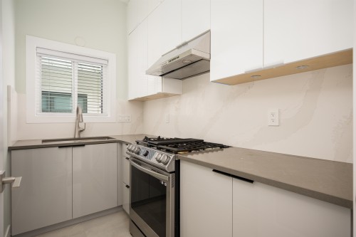 58 39Th Avenue E, Vancouver, BC 