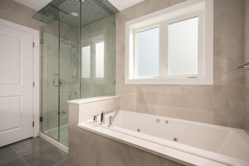 58 39Th Avenue E, Vancouver, BC 