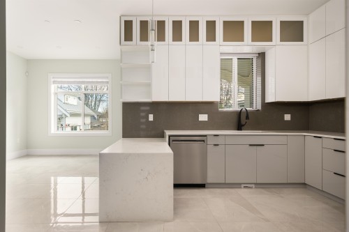58 39Th Avenue E, Vancouver, BC 