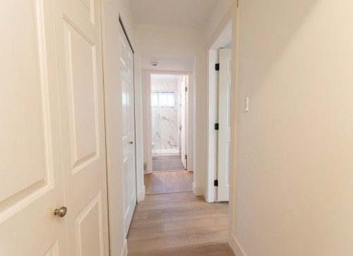 1410 Lansdowne Drive, Coquitlam, BC - Indoor Photo Showing Other Room