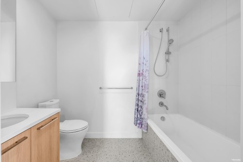 1701-2425 Alpha Avenue, Burnaby, BC 