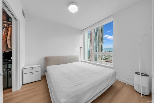 1701-2425 Alpha Avenue, Burnaby, BC 