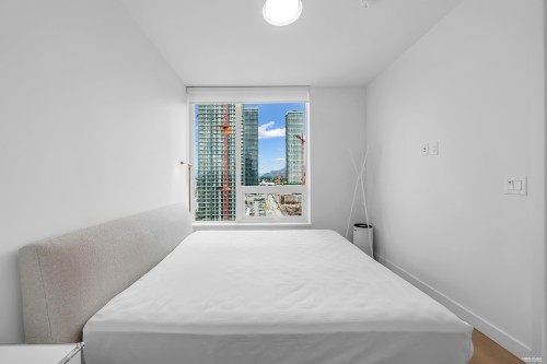 1701-2425 Alpha Avenue, Burnaby, BC 
