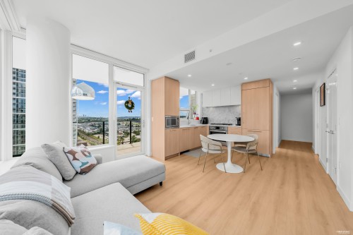 1701-2425 Alpha Avenue, Burnaby, BC 